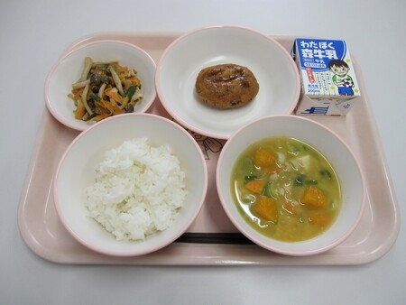 給食写真（学校給食センター）