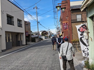 八幡通りの様子